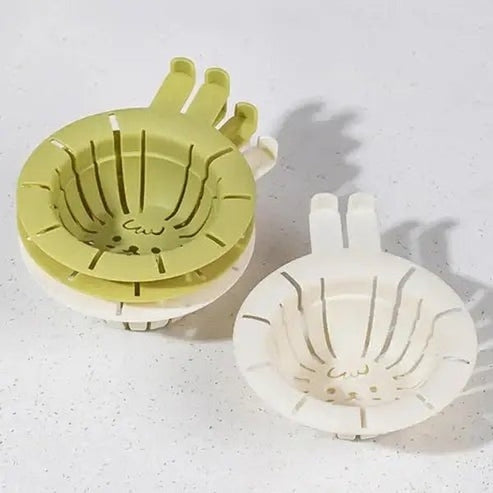 Effective and reusable drain baskets for kitchen sinks