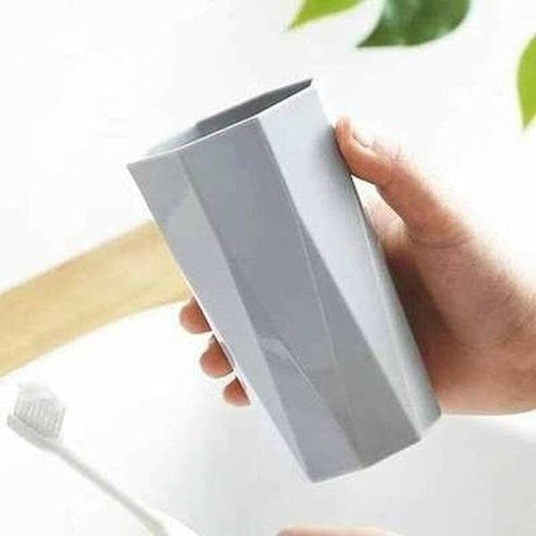Portable Geometric Shape Mouthwash Cup