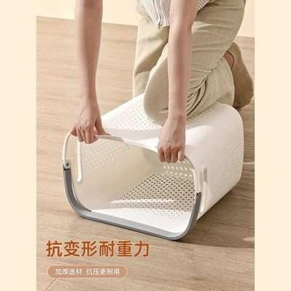 Laundry Basket partition for dirty clothes