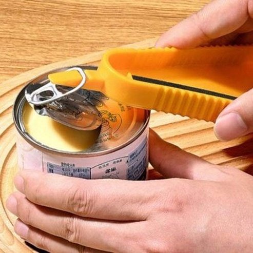 Simple and easy multifunctional can opener