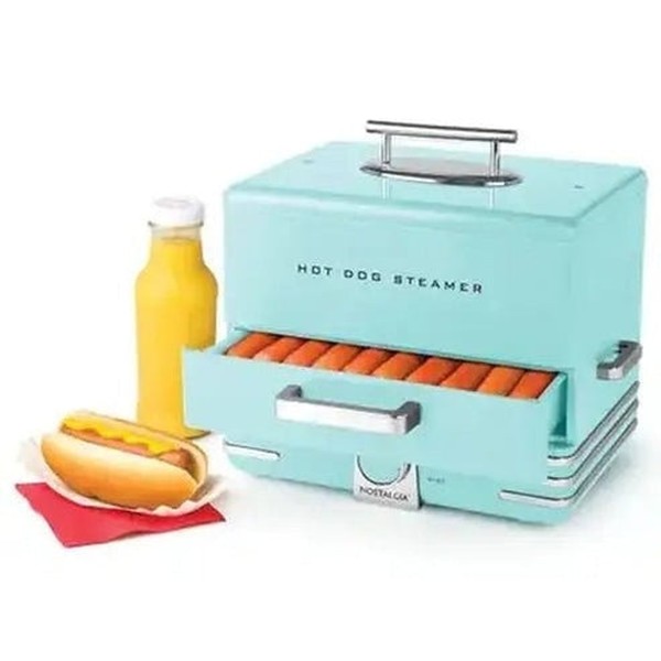Machine to make large quantities of hot dogs
