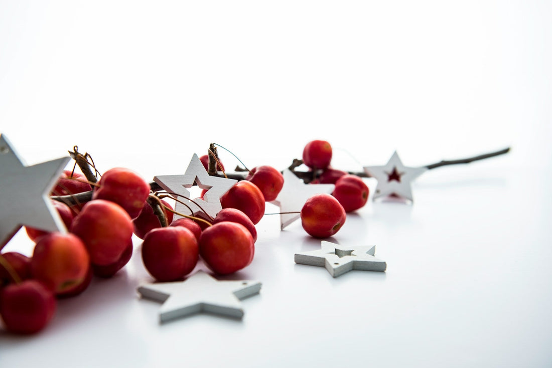 Unwrapping the Trend: How to Identify the Most Popular Christmas Colors