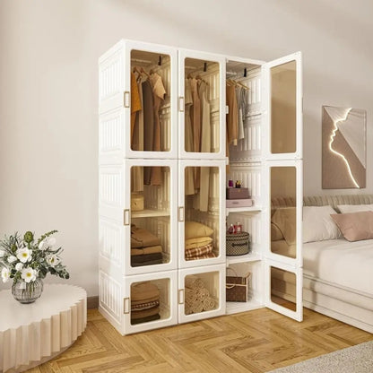 portable wardrobe organizer with magnetic closure