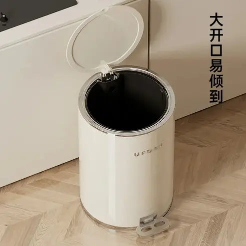 Chic Pedal Trash Can