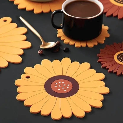 PVC Sunflower Hot Pot Holder – Anti-Slip Heat-Resistant Kitchen Mat