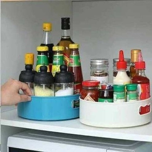 Rotating Spice Storage Tray for Organized Seasoning