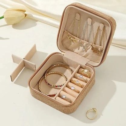 Keep your jewelry organized and protected on the go with this pack of 2 stylish travel jewelry boxes. Perfect for gifting and everyday use, these boxes are compact.
