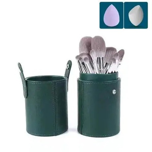 Makeup Brush Set: Achieve Professional Looks at Home