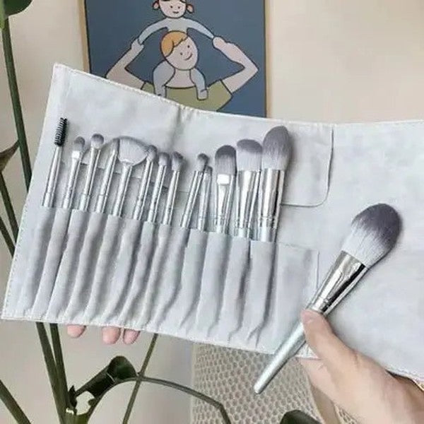 Makeup Brush Set: Achieve Professional Looks at Home