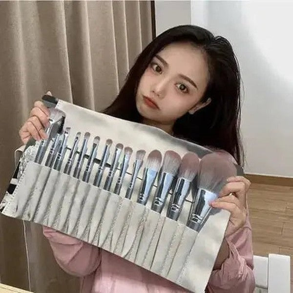 Makeup Brush Set: Achieve Professional Looks at Home