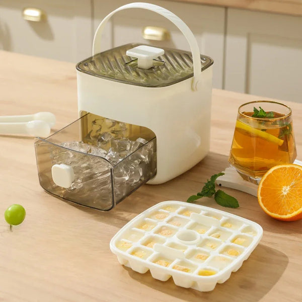 Pressing Ice Cube Mold with Storage Box