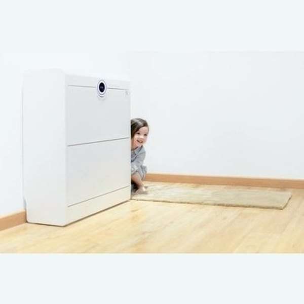 Rootsense smart shoe rack UV sterilization